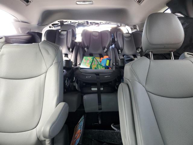 2025 TOYOTA SIENNA XLE 5TDJSKFC2SS198544