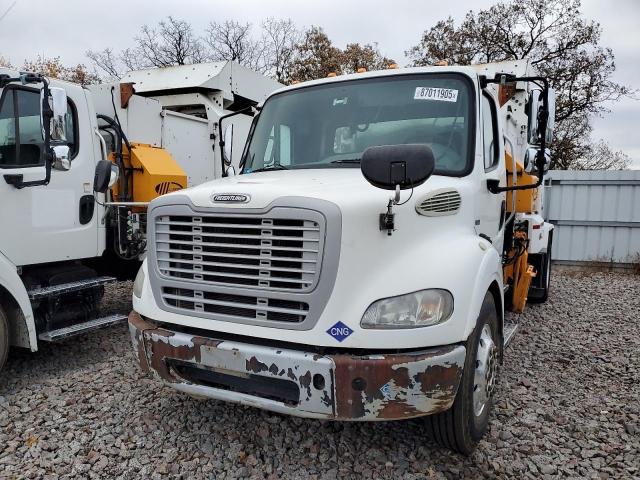 Global Auto Auctions: 2015 FREIGHTLINER M2 112 MED
