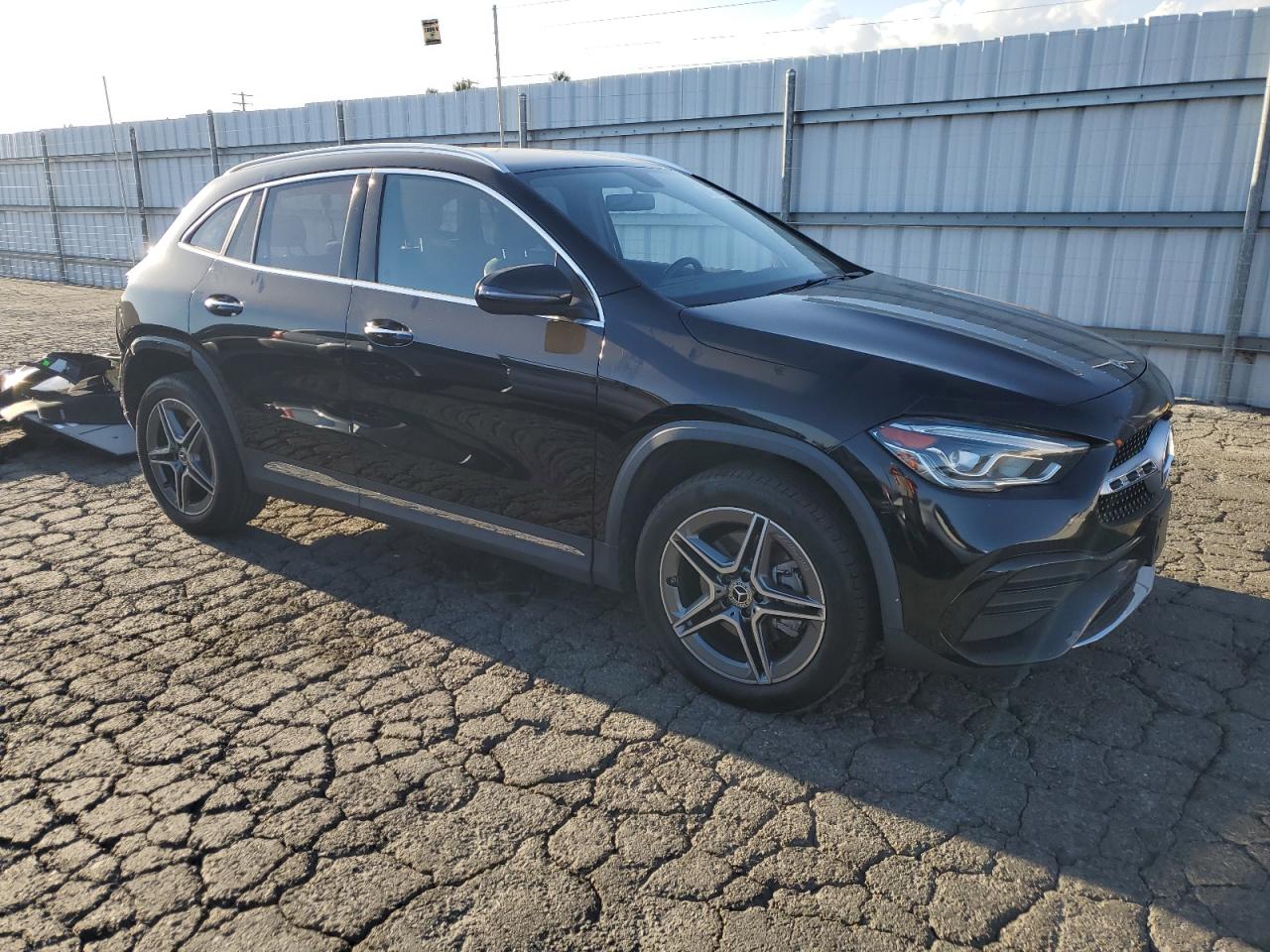 MERCEDES-BENZ GLA-CLASS 250