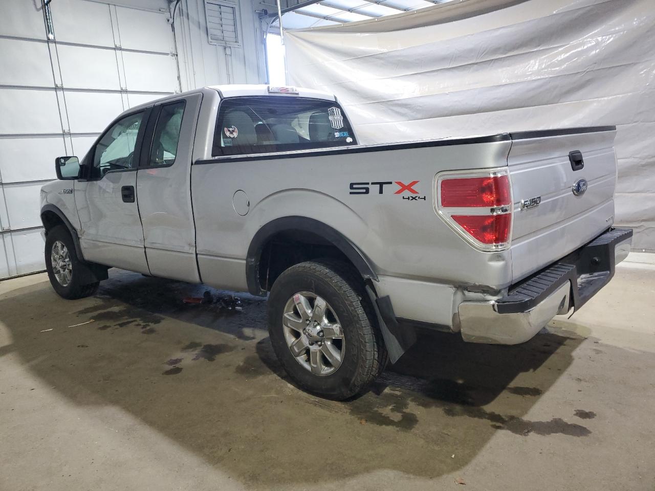 FORD F-150 SUPER CAB