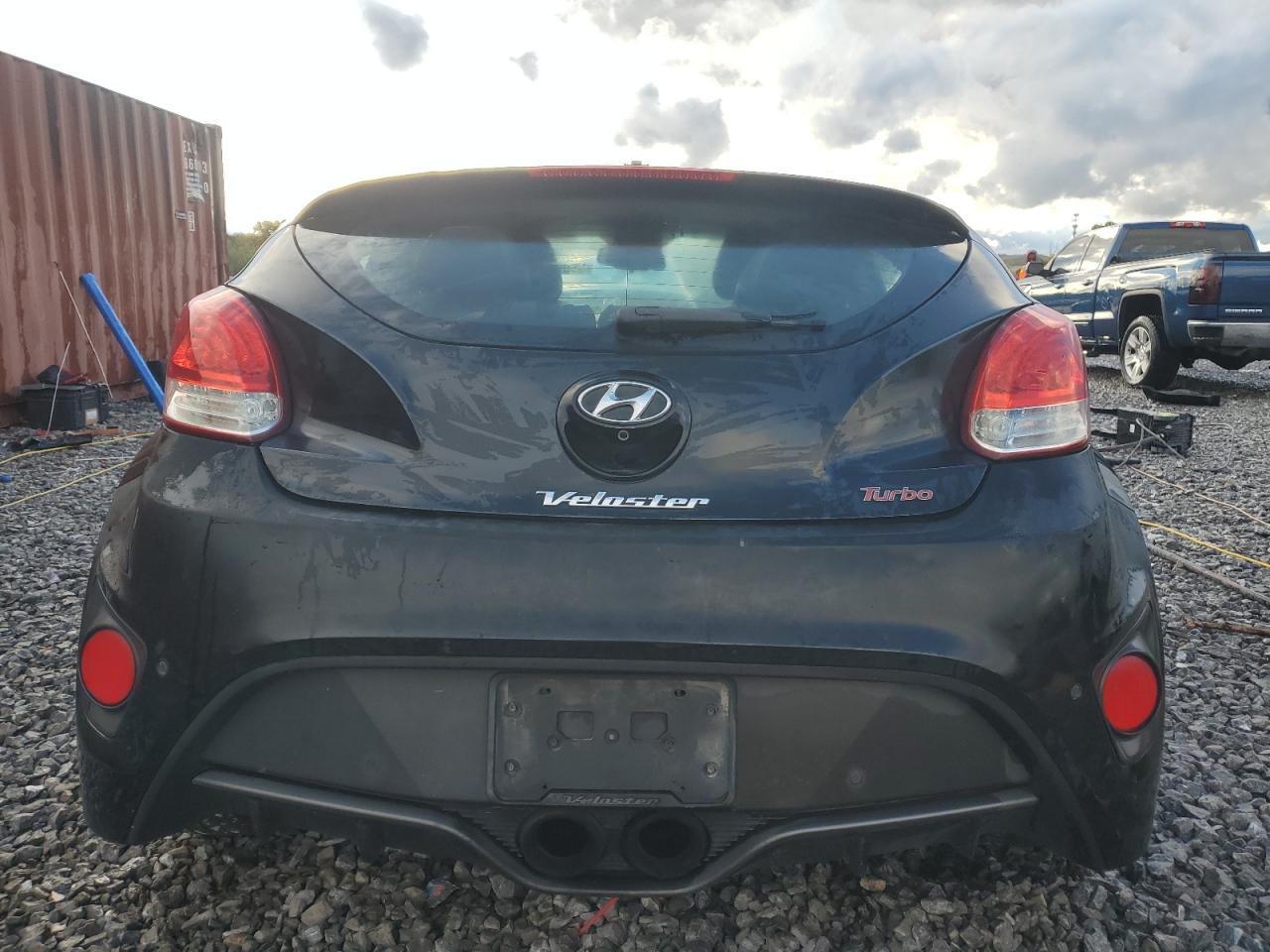 HYUNDAI VELOSTER TURBO