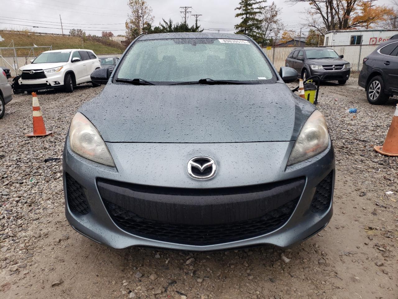 MAZDA 3 I