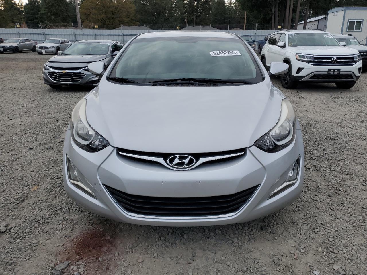 HYUNDAI ELANTRA SE