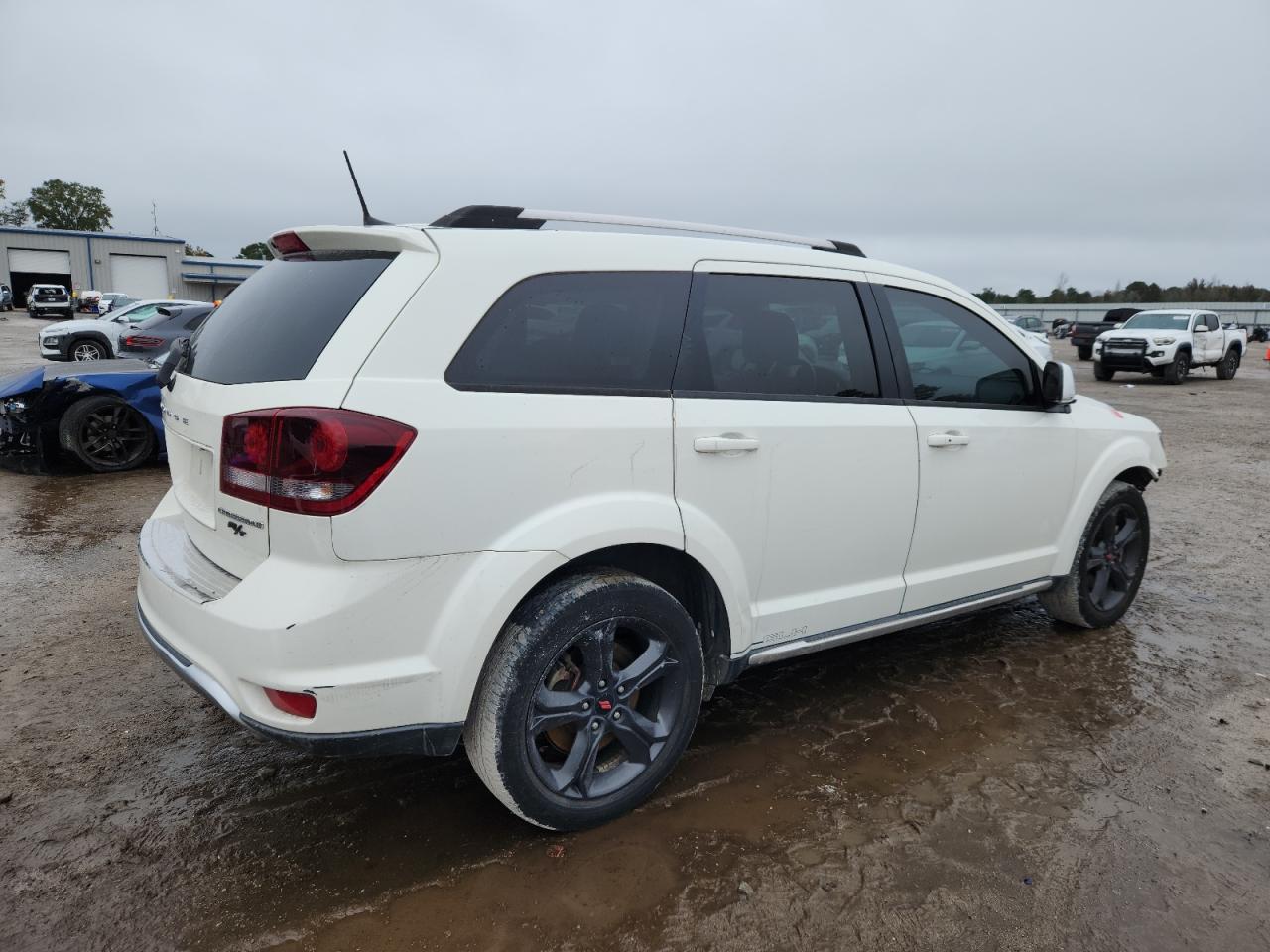 DODGE JOURNEY CROSSROAD