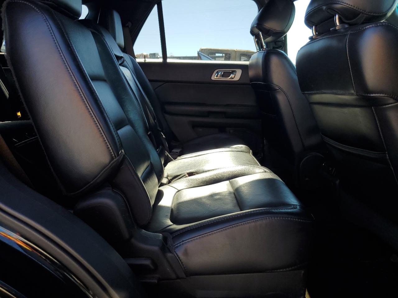 FORD EXPLORER LIMITED