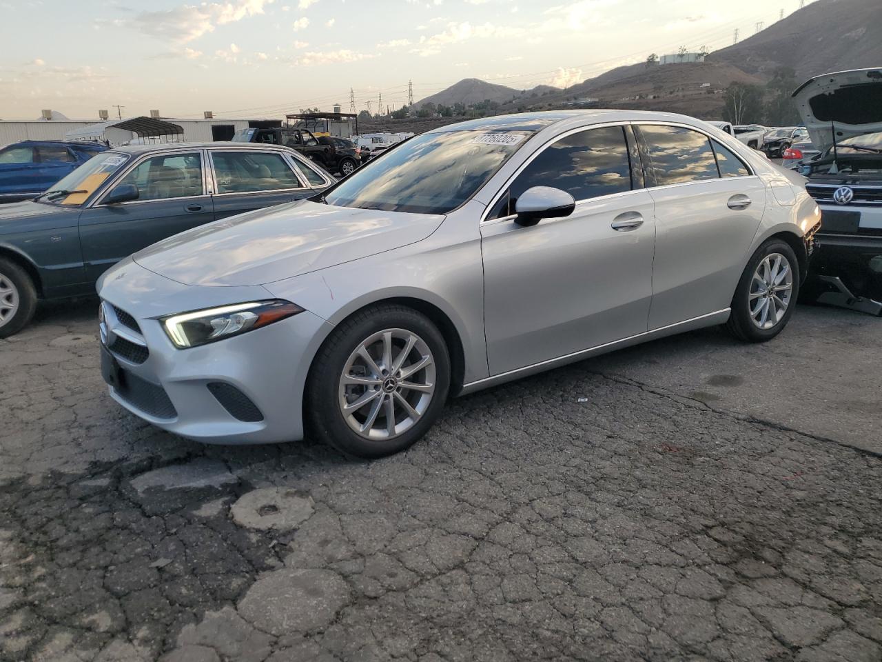 MERCEDES-BENZ A-CLASS 220