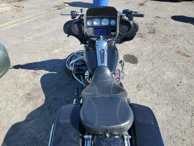 2022 HARLEY-DAVIDSON FLHX 1HD1KBC15NB672208