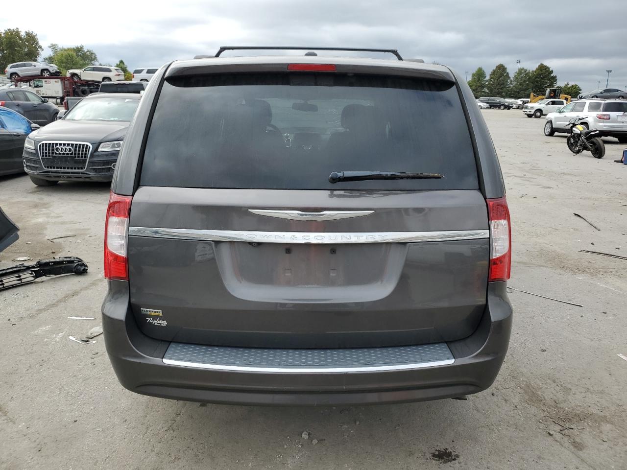 CHRYSLER TOWN & COUNTRY TOURING