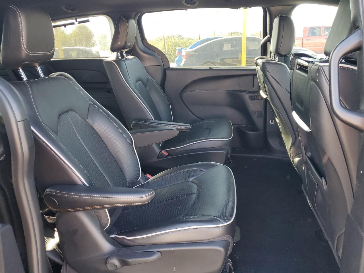 CHRYSLER PACIFICA HYBRID LIMITED