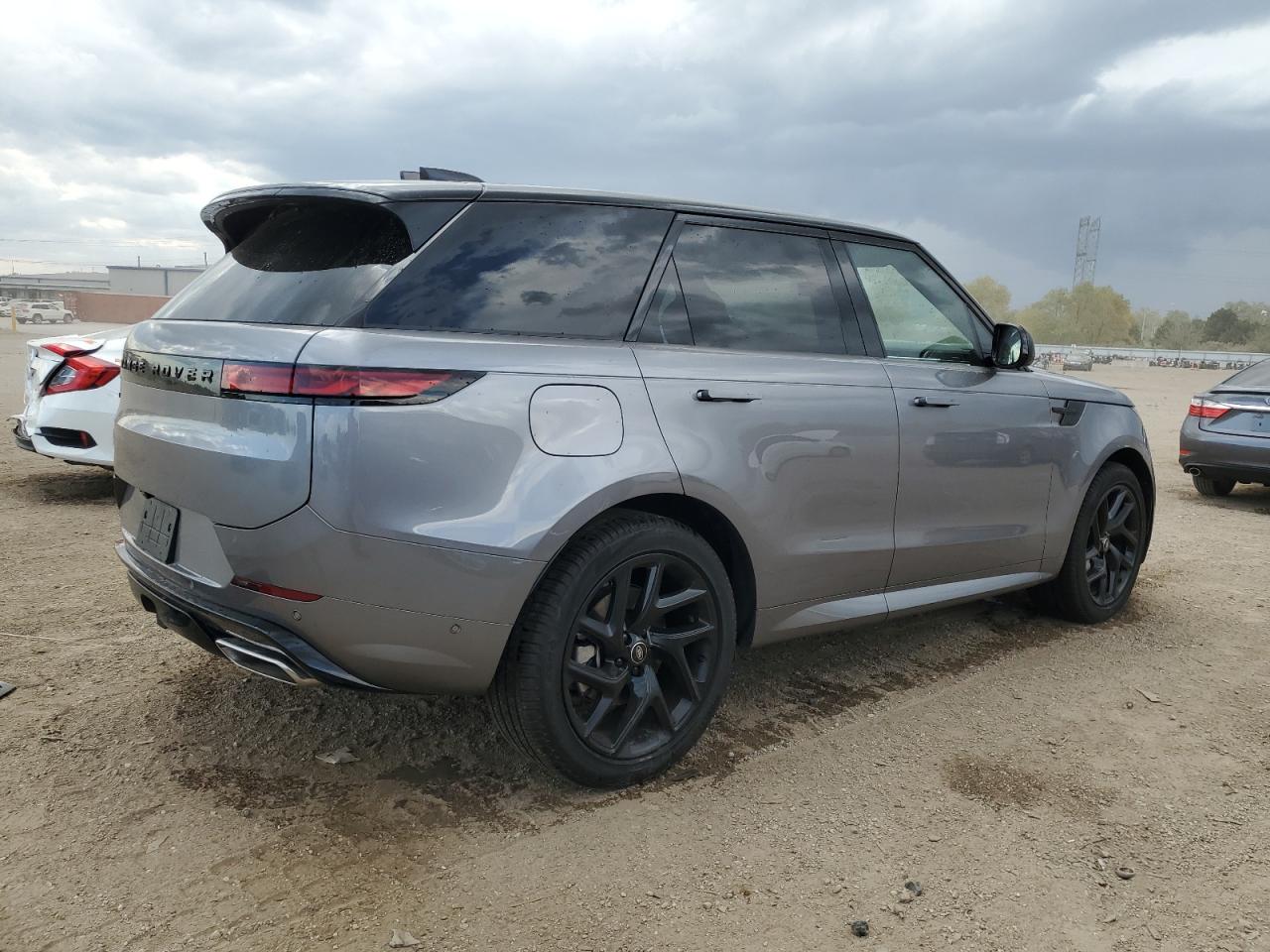 LAND ROVER RANGE ROVER DYNAMIC SE