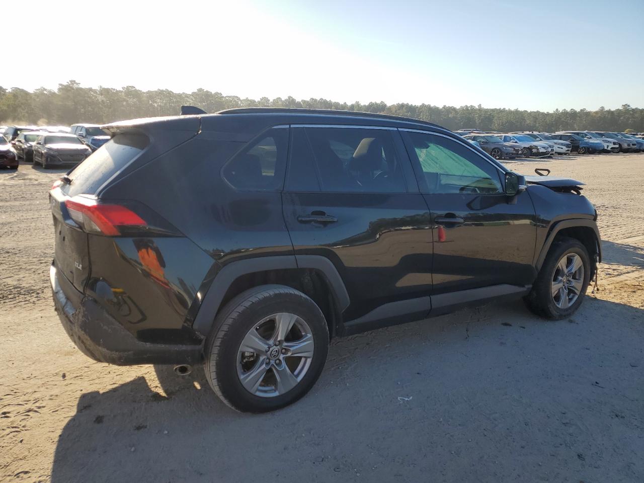 TOYOTA RAV4 XLE