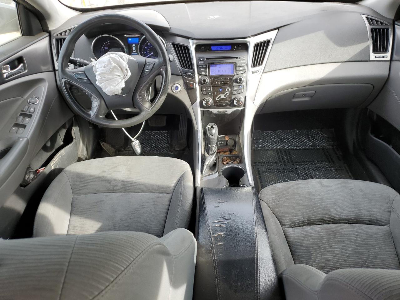 HYUNDAI SONATA HYBRID