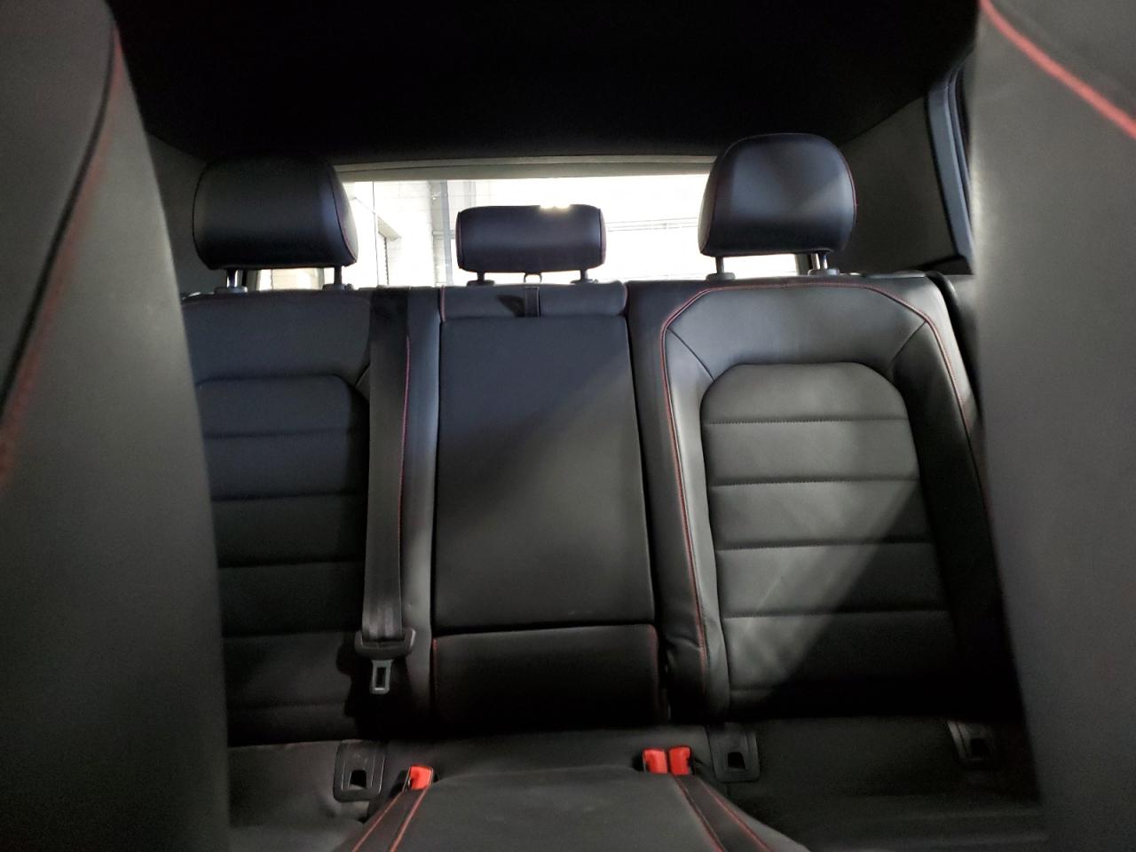 VOLKSWAGEN GOLF GTI S/SE