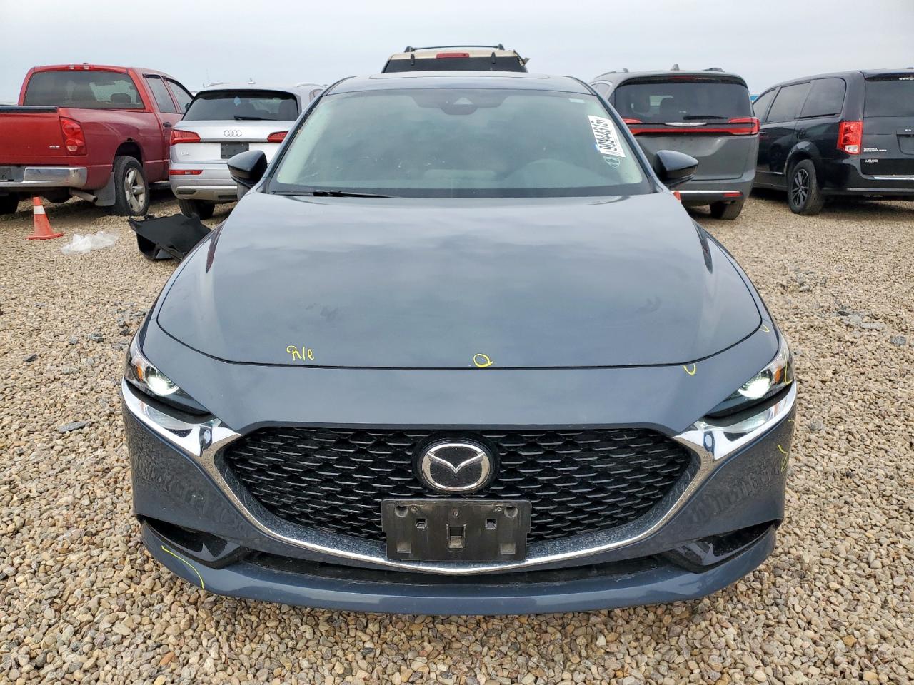 MAZDA 3 PREFERRED