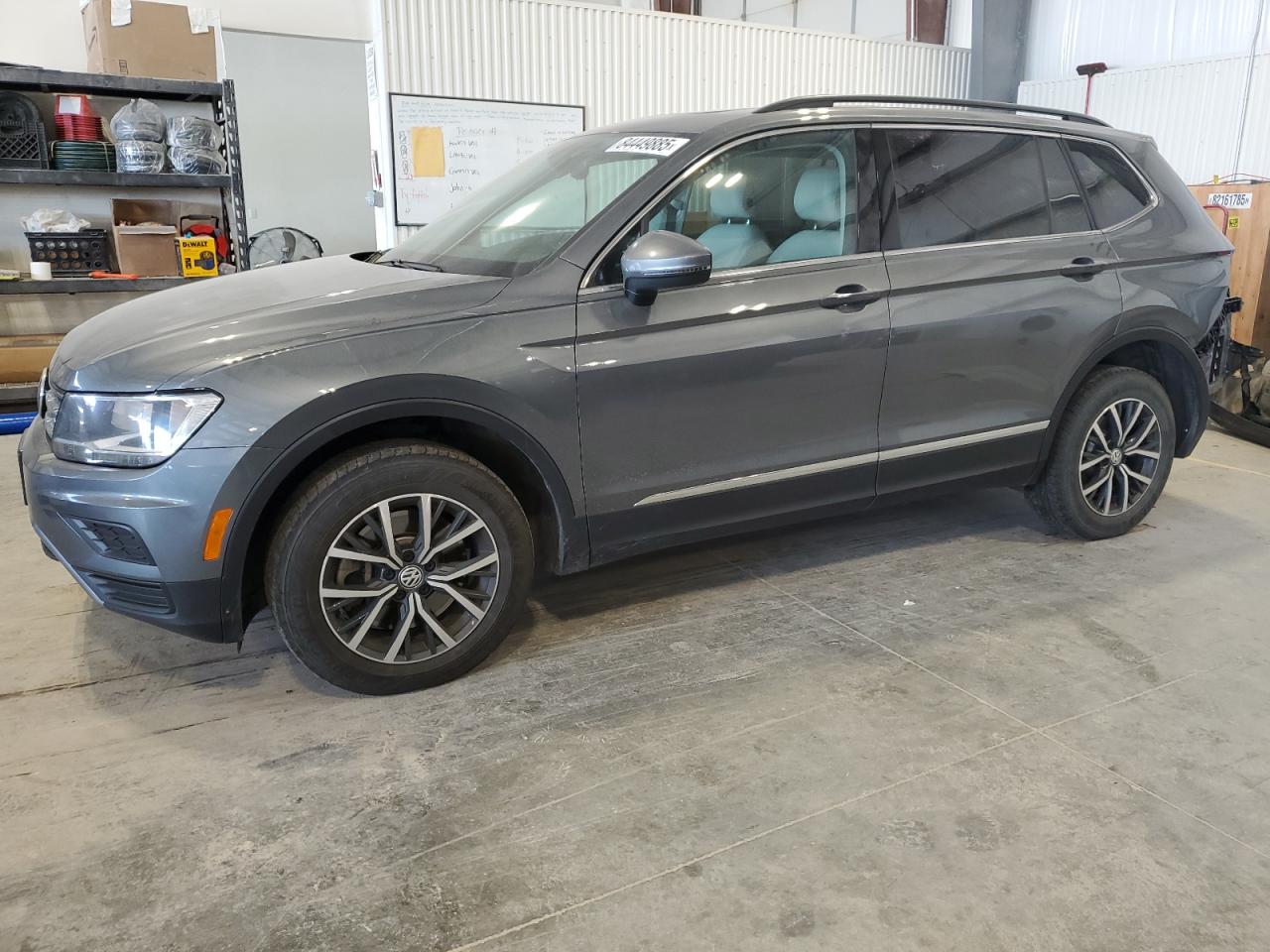 VOLKSWAGEN TIGUAN SE
