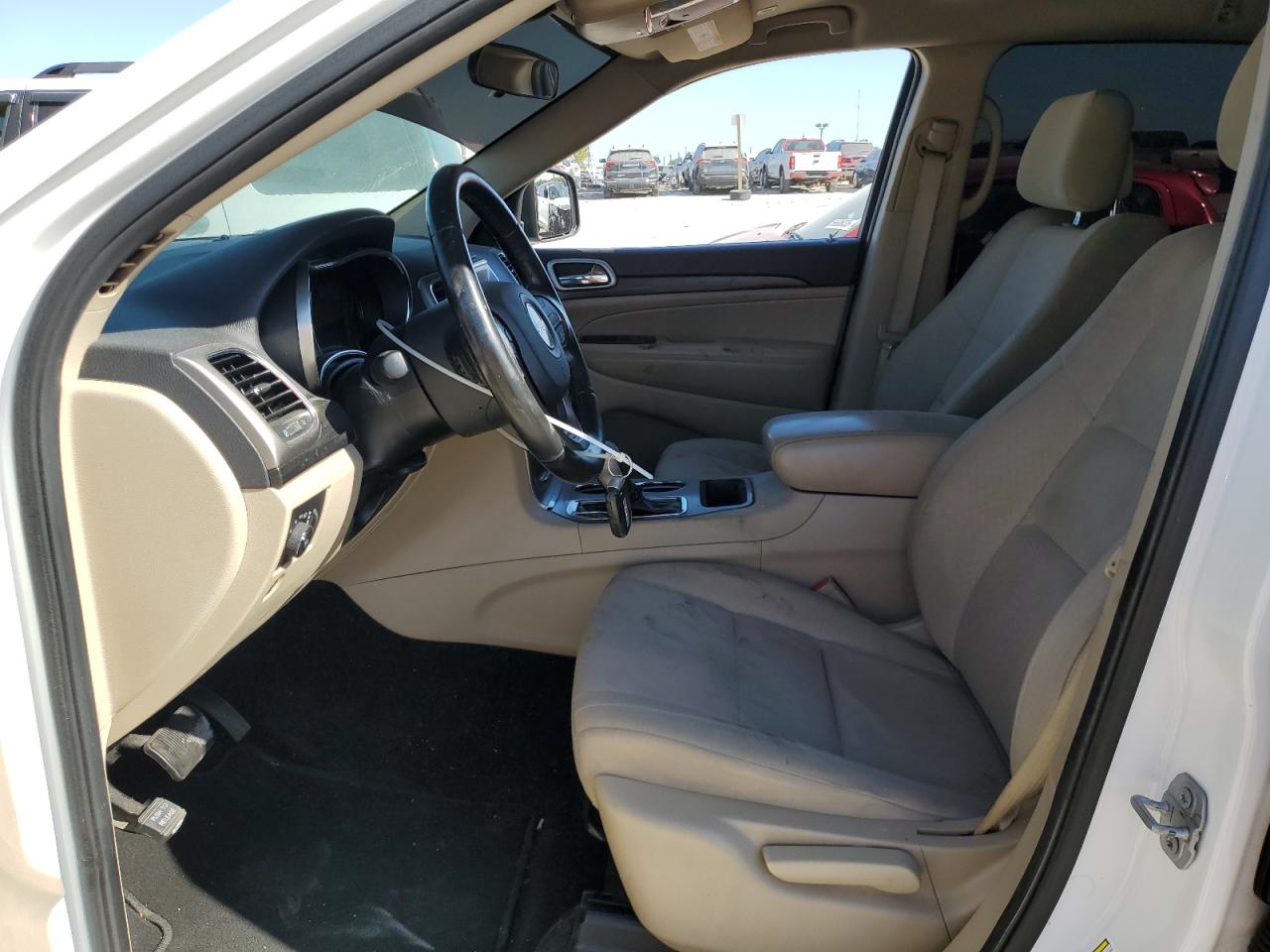 JEEP GRAND CHEROKEE LAREDO