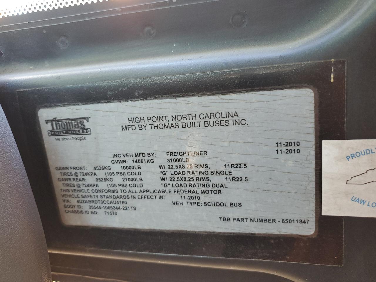 Lot #3273801373 2012 THOMAS SAF-T-LINER C2