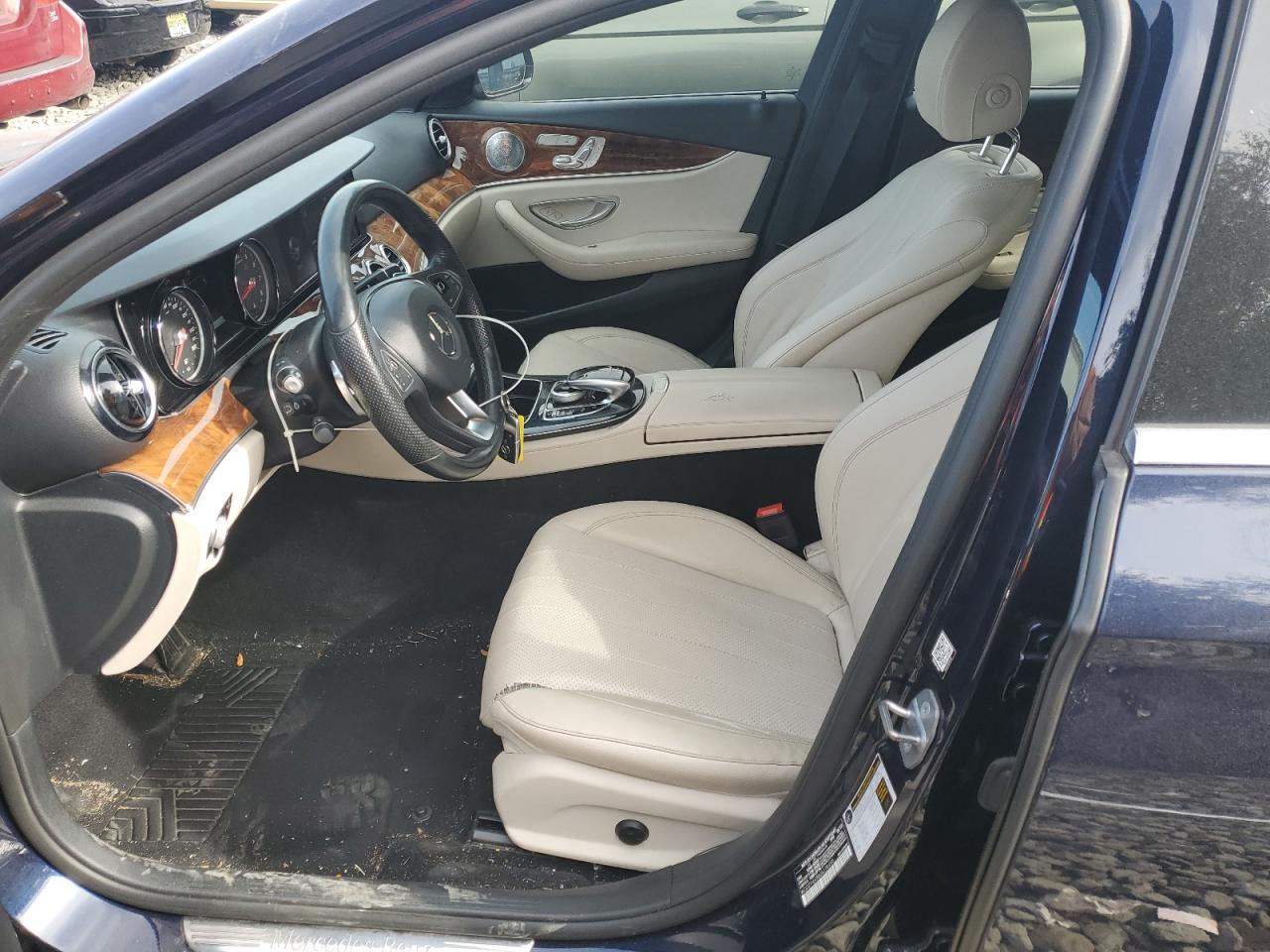 MERCEDES-BENZ E-CLASS 300 4MATIC