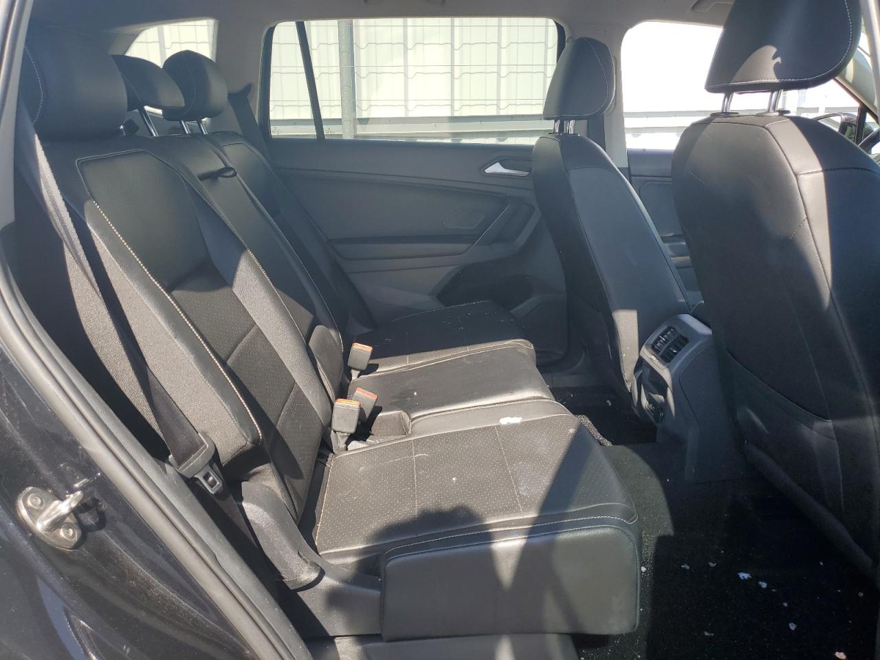 VOLKSWAGEN TIGUAN SE