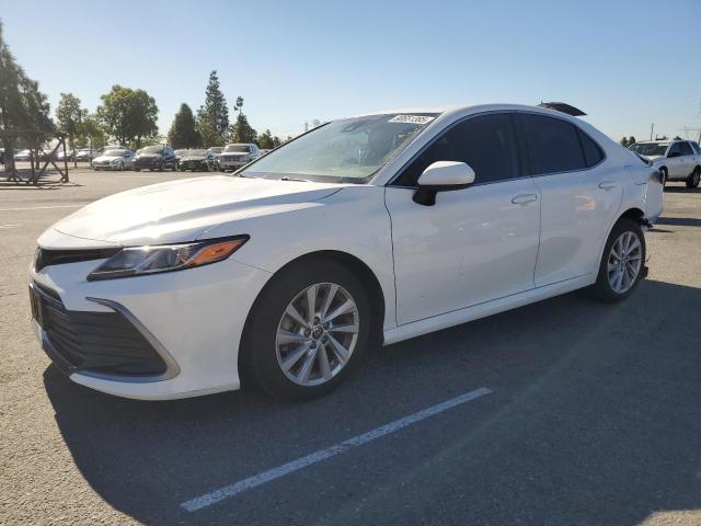 Global Auto Auctions: 2022 TOYOTA CAMRY LE