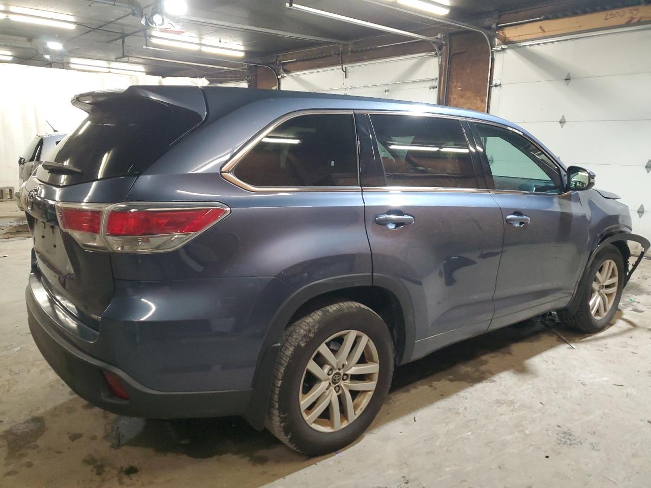TOYOTA HIGHLANDER LE