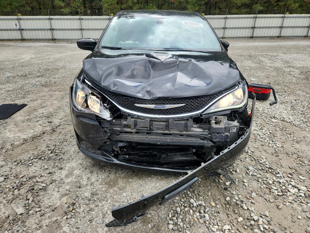 CHRYSLER PACIFICA TOURING PLUS