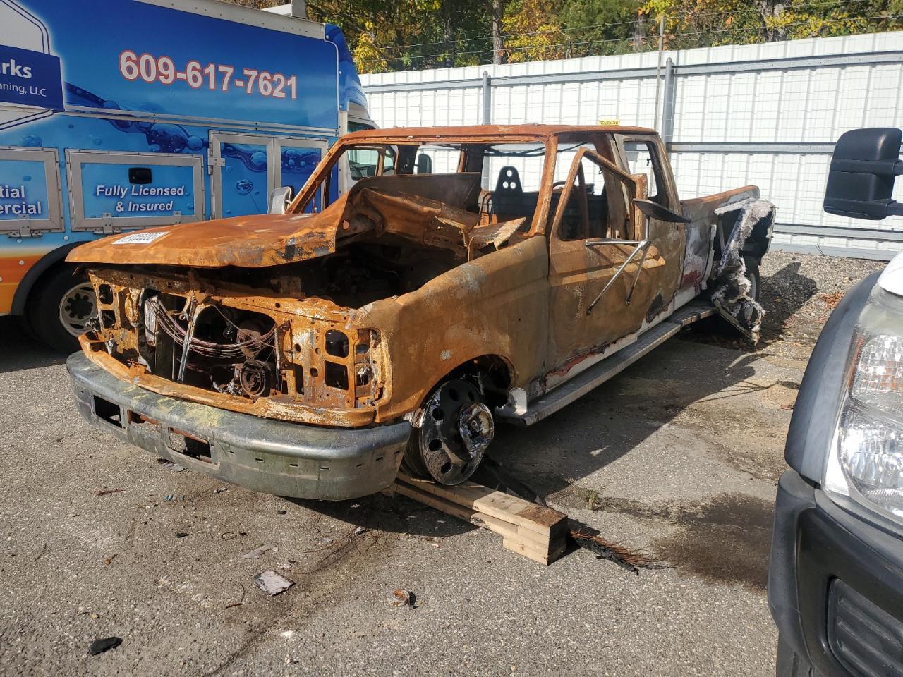 Lot #3283822425 1996 FORD F350