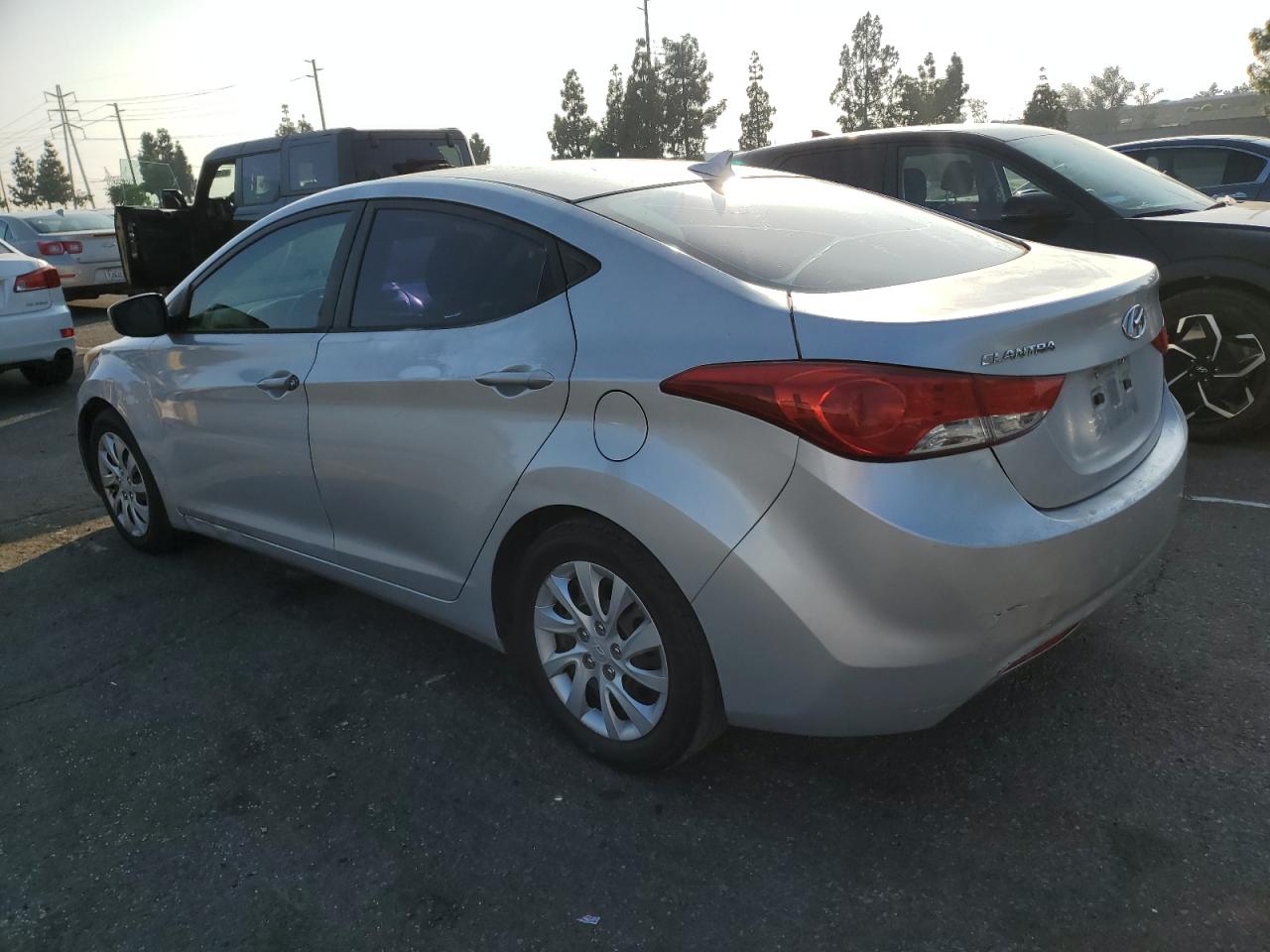 HYUNDAI ELANTRA GLS