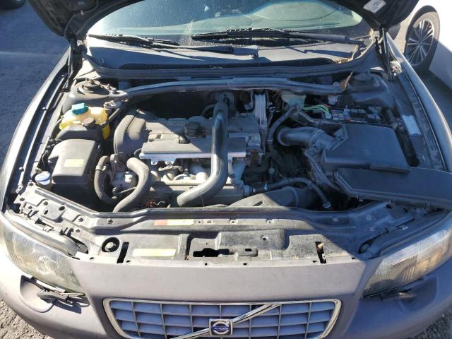 2002 VOLVO V70 XC #3284574353