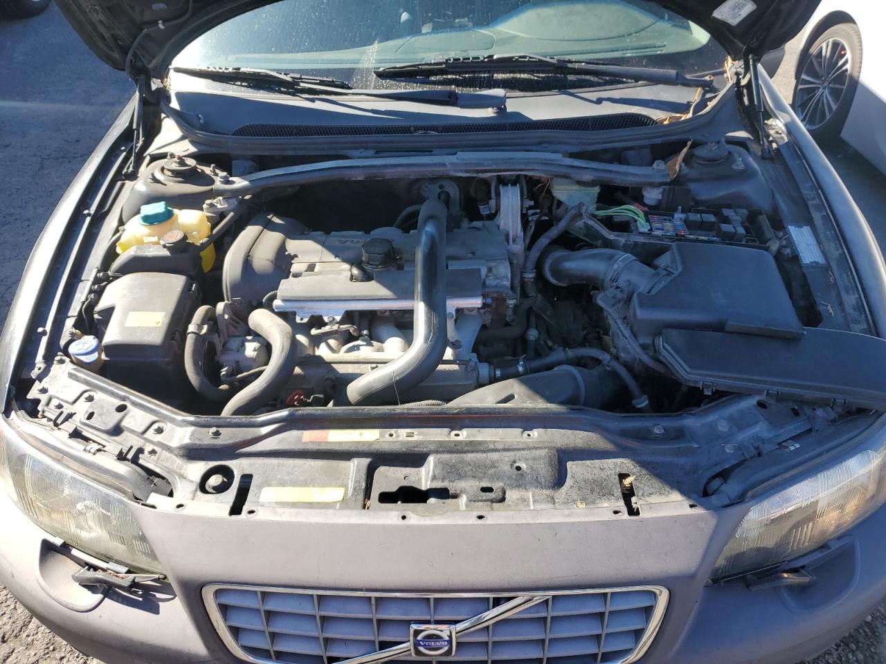 Lot #3284574353 2002 VOLVO V70 XC