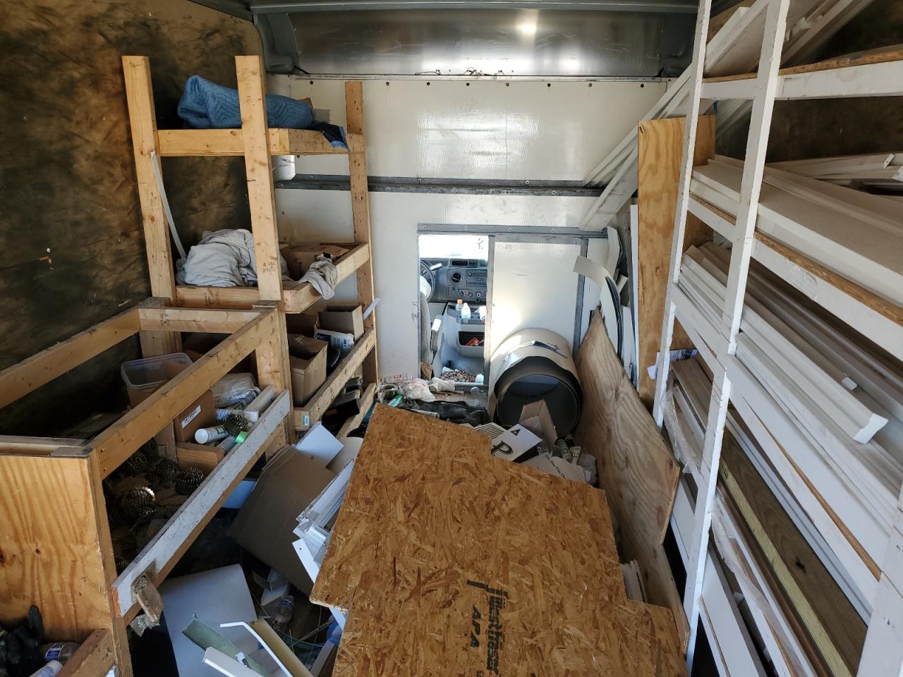 FORD ECONOLINE E450 SUPER DUTY CUTAWAY VAN