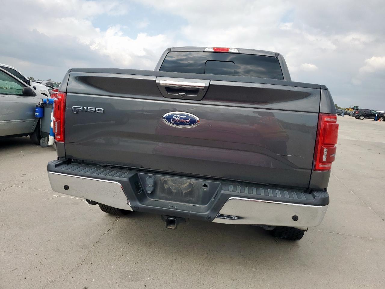 FORD F-150 SUPERCREW