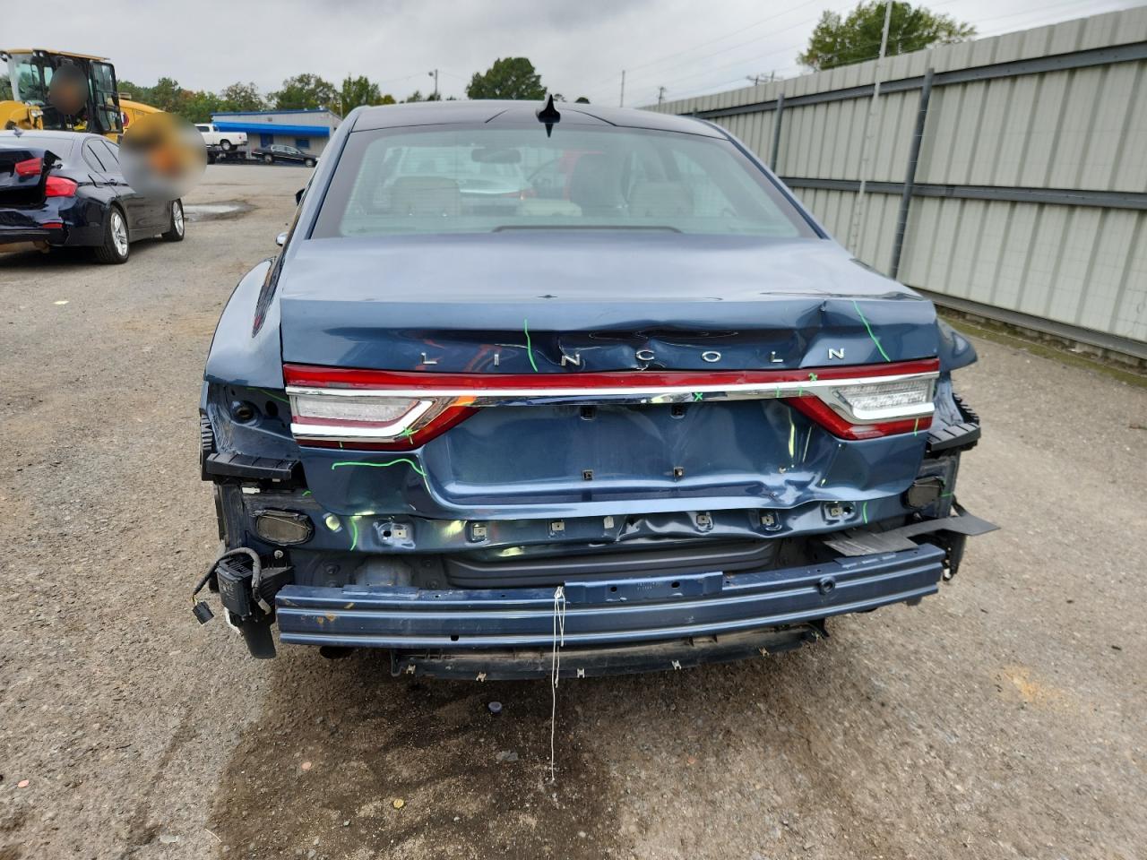 LINCOLN CONTINENTAL RESERVE