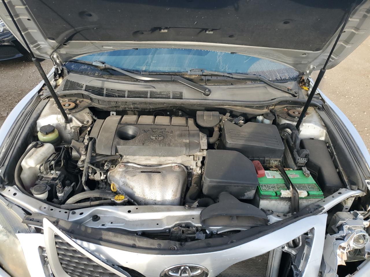 TOYOTA CAMRY BASE