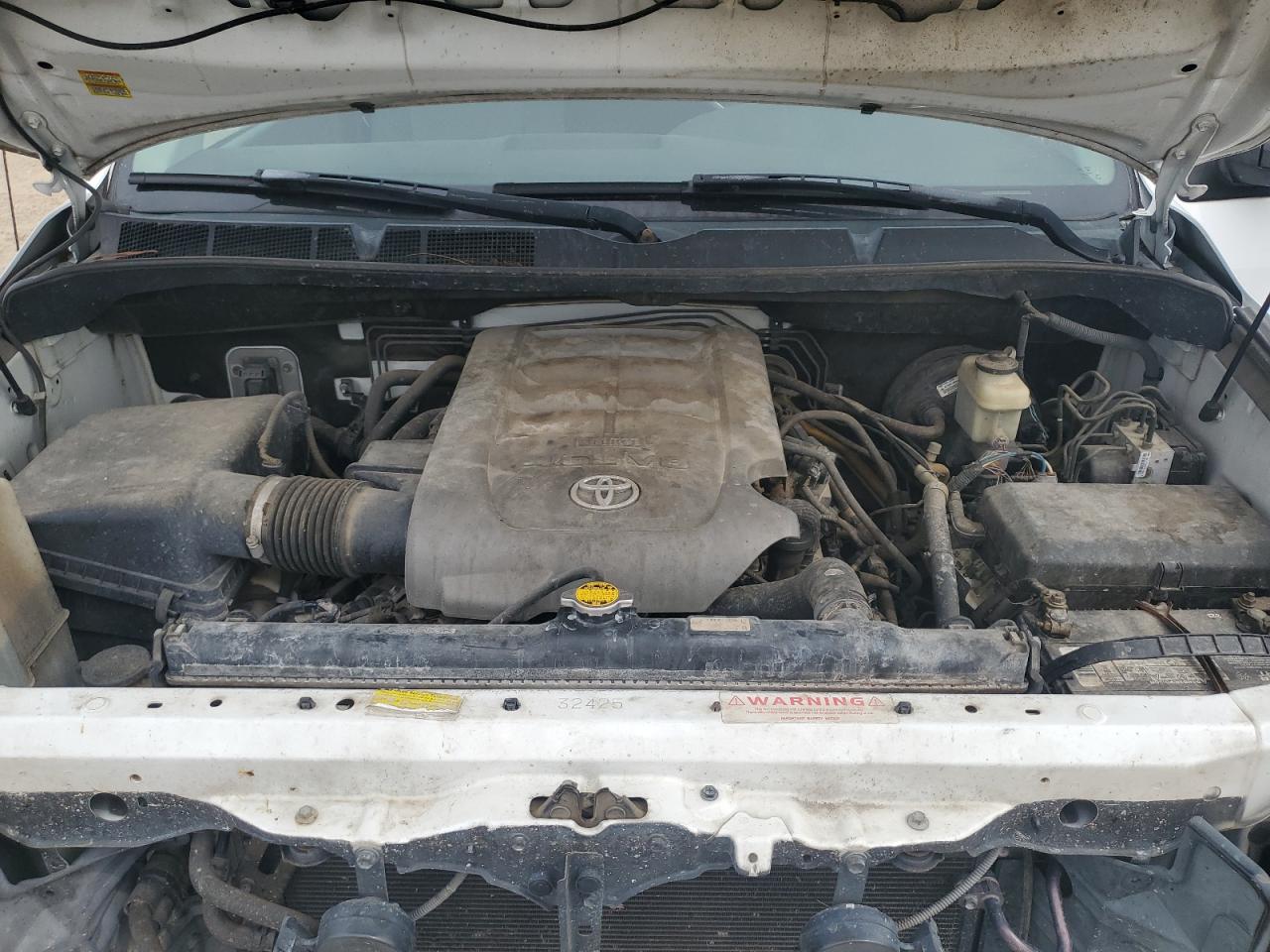 TOYOTA TUNDRA DOUBLE CAB SR5