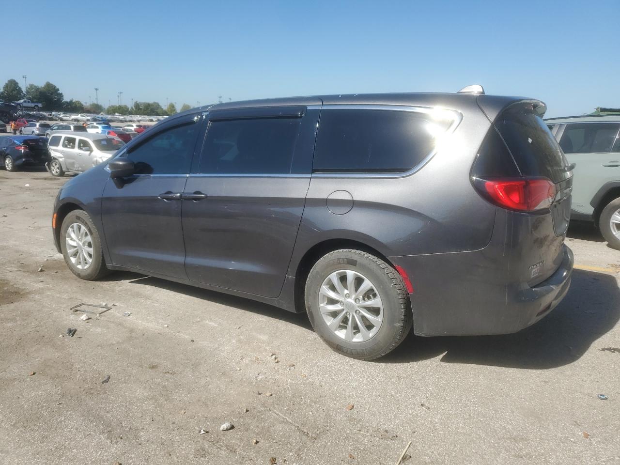 CHRYSLER PACIFICA TOURING