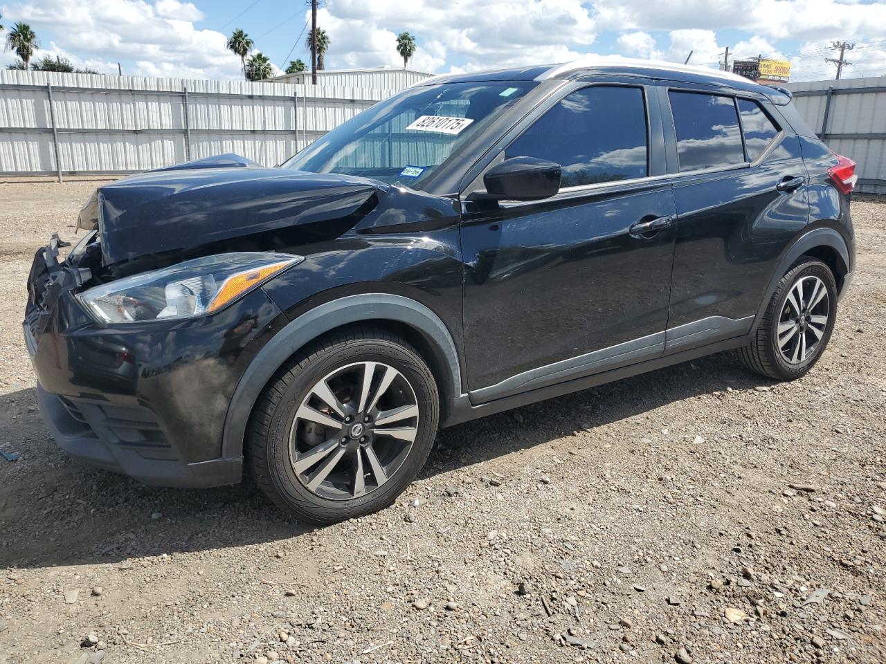 NISSAN KICKS S