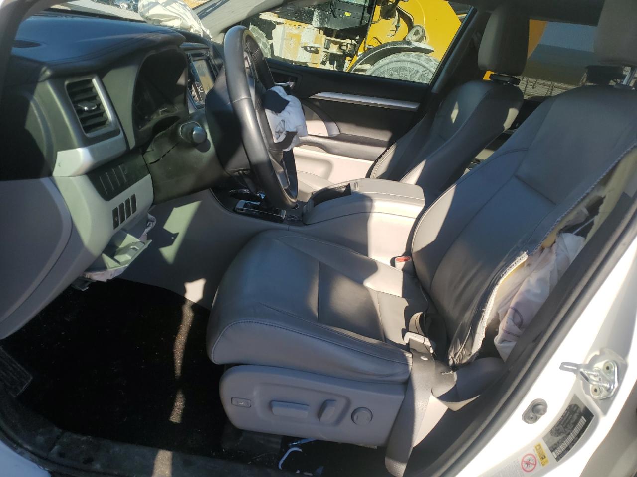 TOYOTA HIGHLANDER XLE