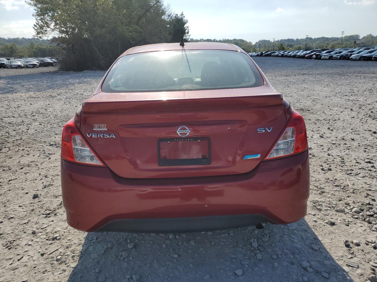 NISSAN VERSA S