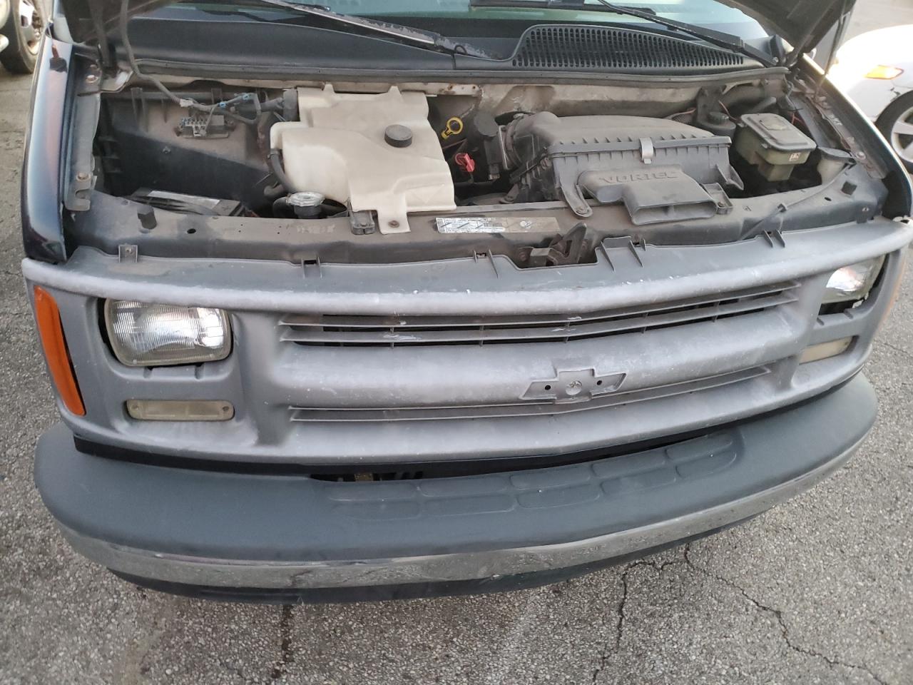 Lot #3271679439 1996 CHEV G20