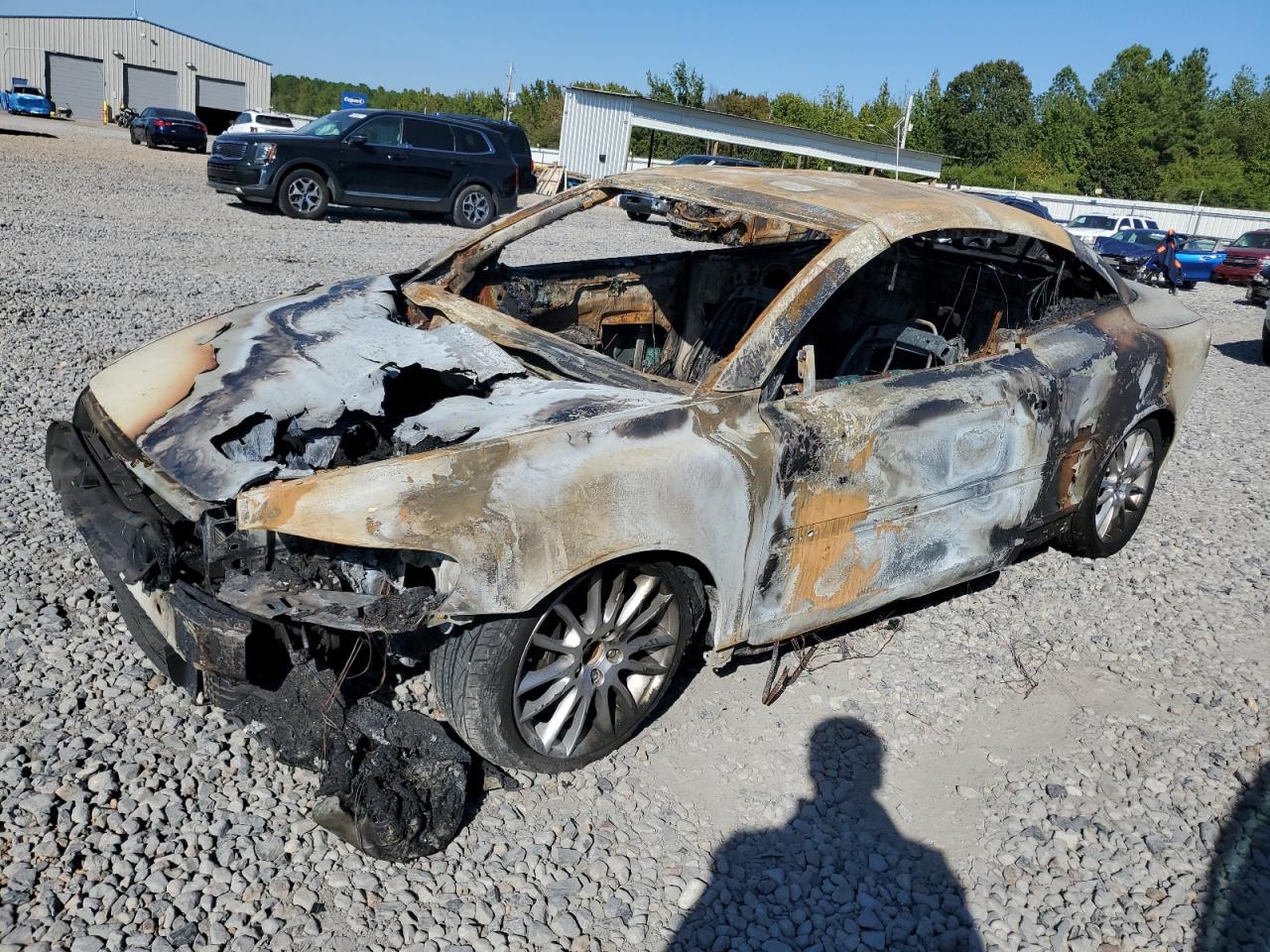 Lot #3290192207 2009 VOLVO C70 T5