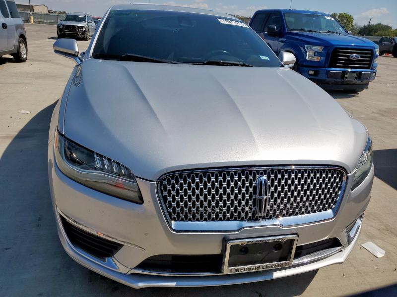 2017 LINCOLN MKZ RESERV 3LN6L5E94HR646168