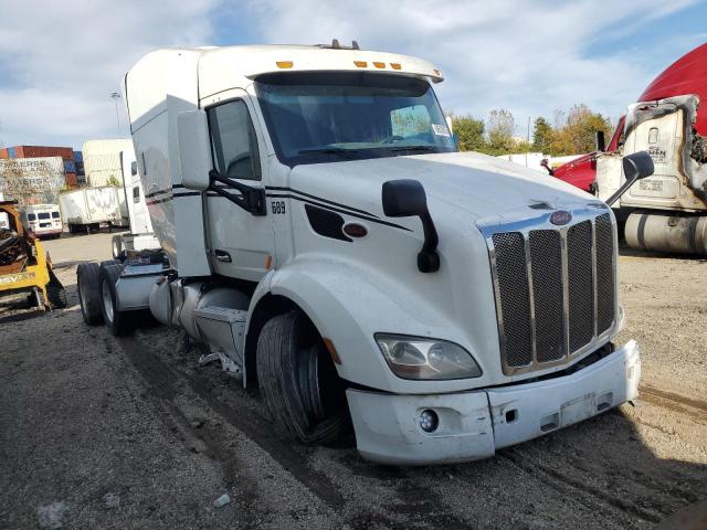 PETERBILT 579