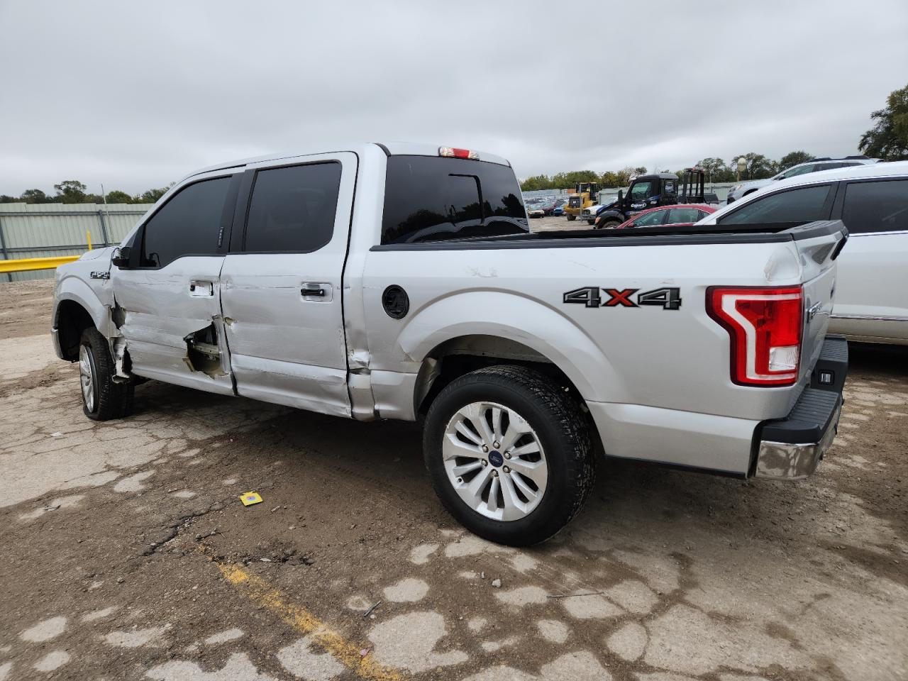 FORD F-150 SUPERCREW