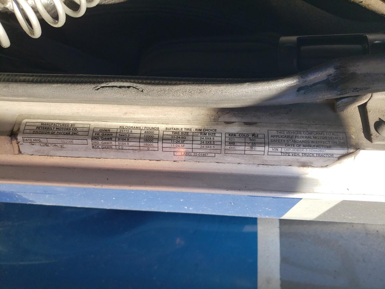 Lot #3283991809 2001 PETERBILT 379