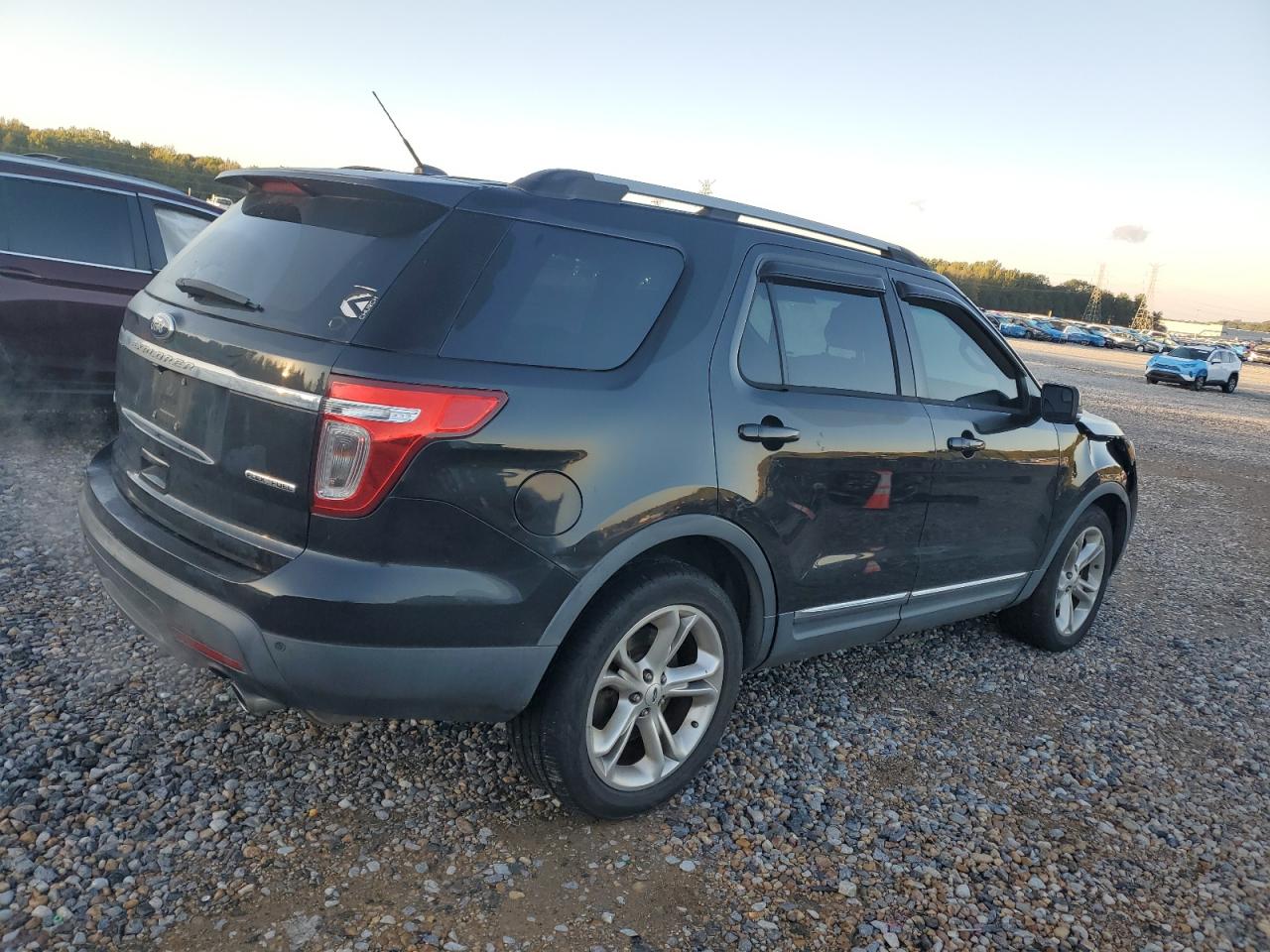 FORD EXPLORER LIMITED