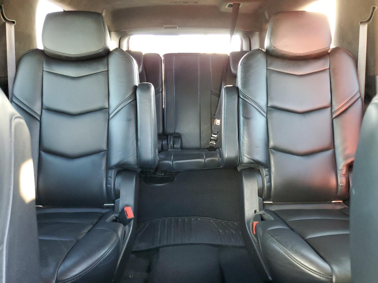 CADILLAC ESCALADE ESV PLATINUM