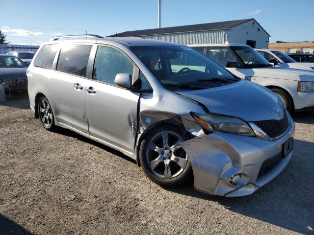 2017 TOYOTA SIENNA SE 5TDXZ3DC1HS801135