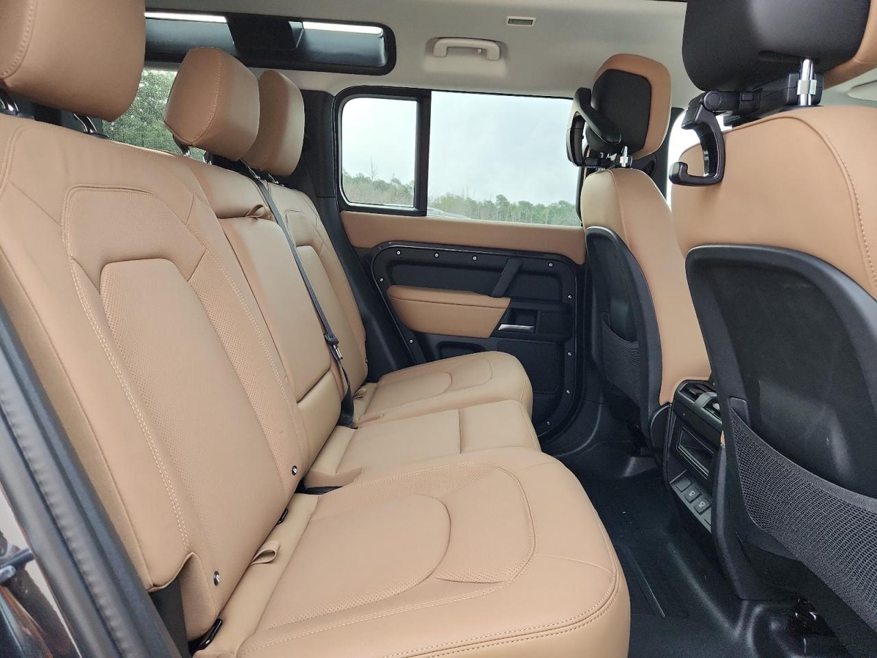 LAND ROVER DEFENDER 110 S