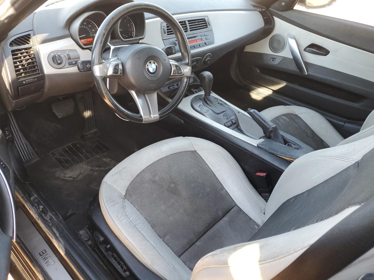 Lot #3302905013 2004 BMW Z4 2.5